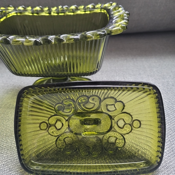Vintage Indiana glass pedestal candy dish - Picture 2 of 5